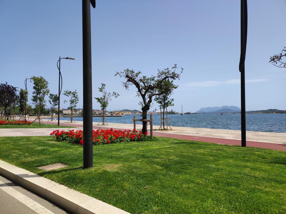 Seaside Apartments Casa Carla E Casa Andrea Olbia Ngoại thất bức ảnh